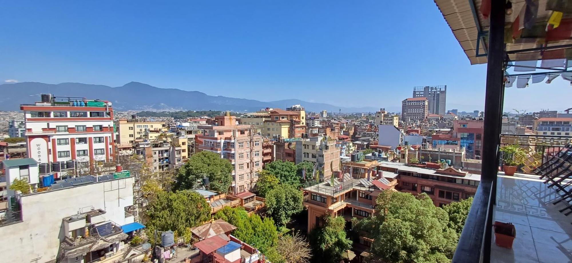 Hotel Yakroo Manang Kathmandu Exterior foto