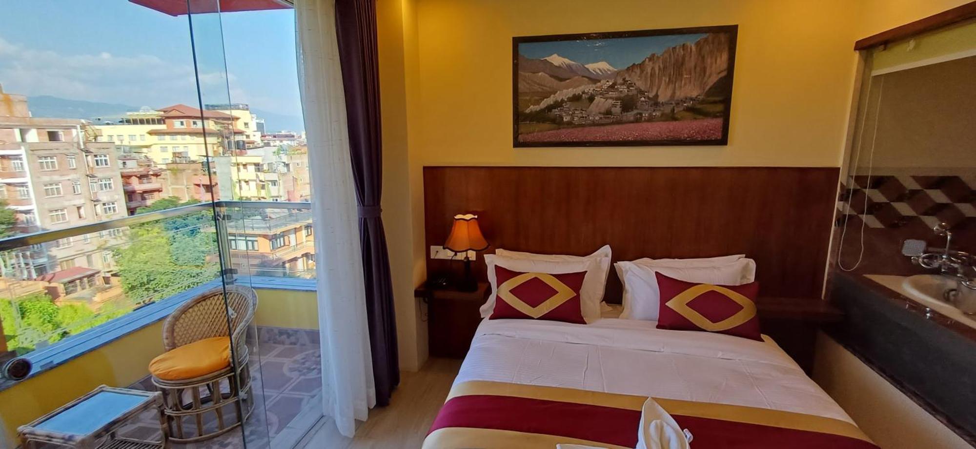 Hotel Yakroo Manang Kathmandu Exterior foto
