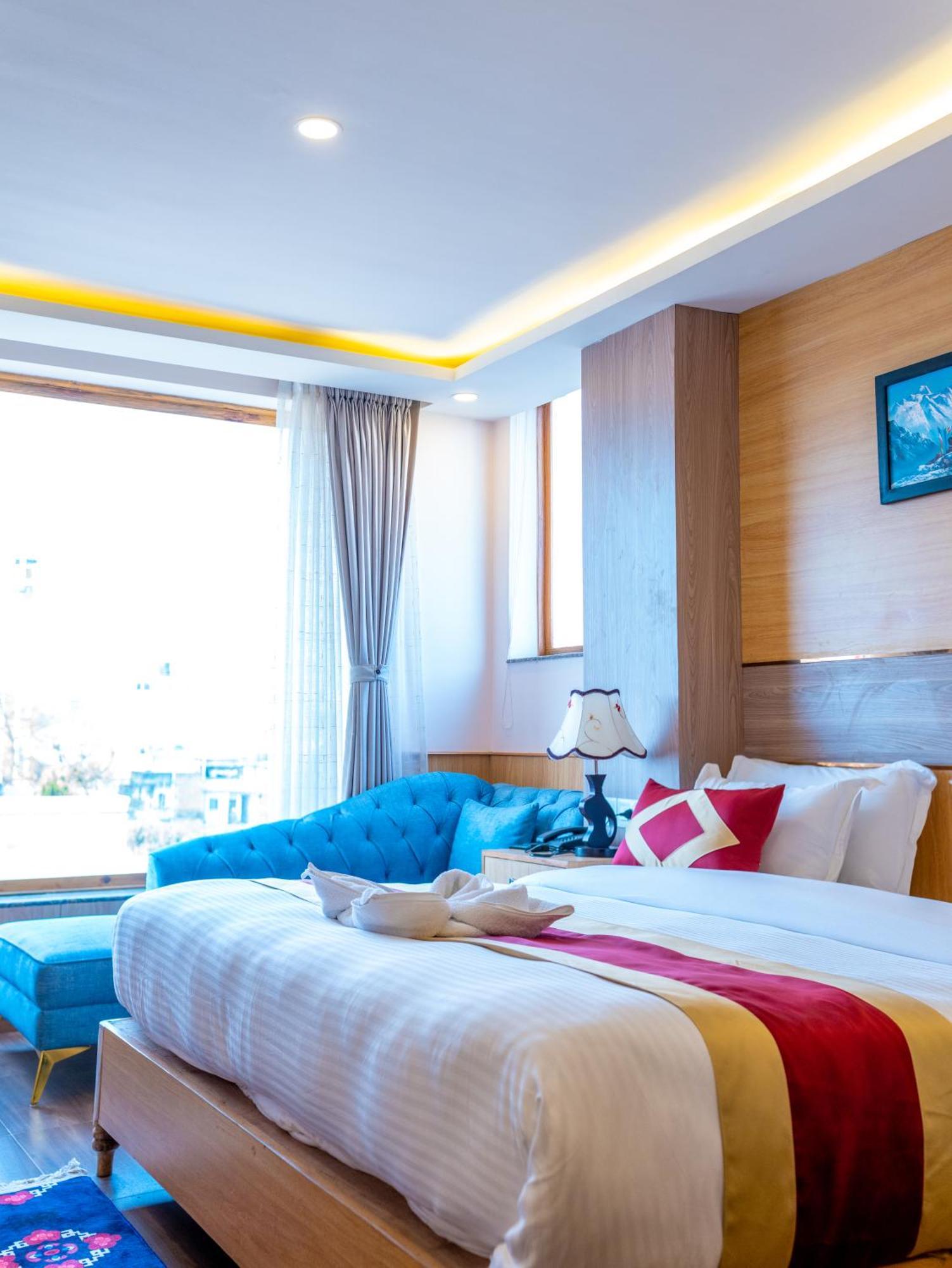 Hotel Yakroo Manang Kathmandu Exterior foto